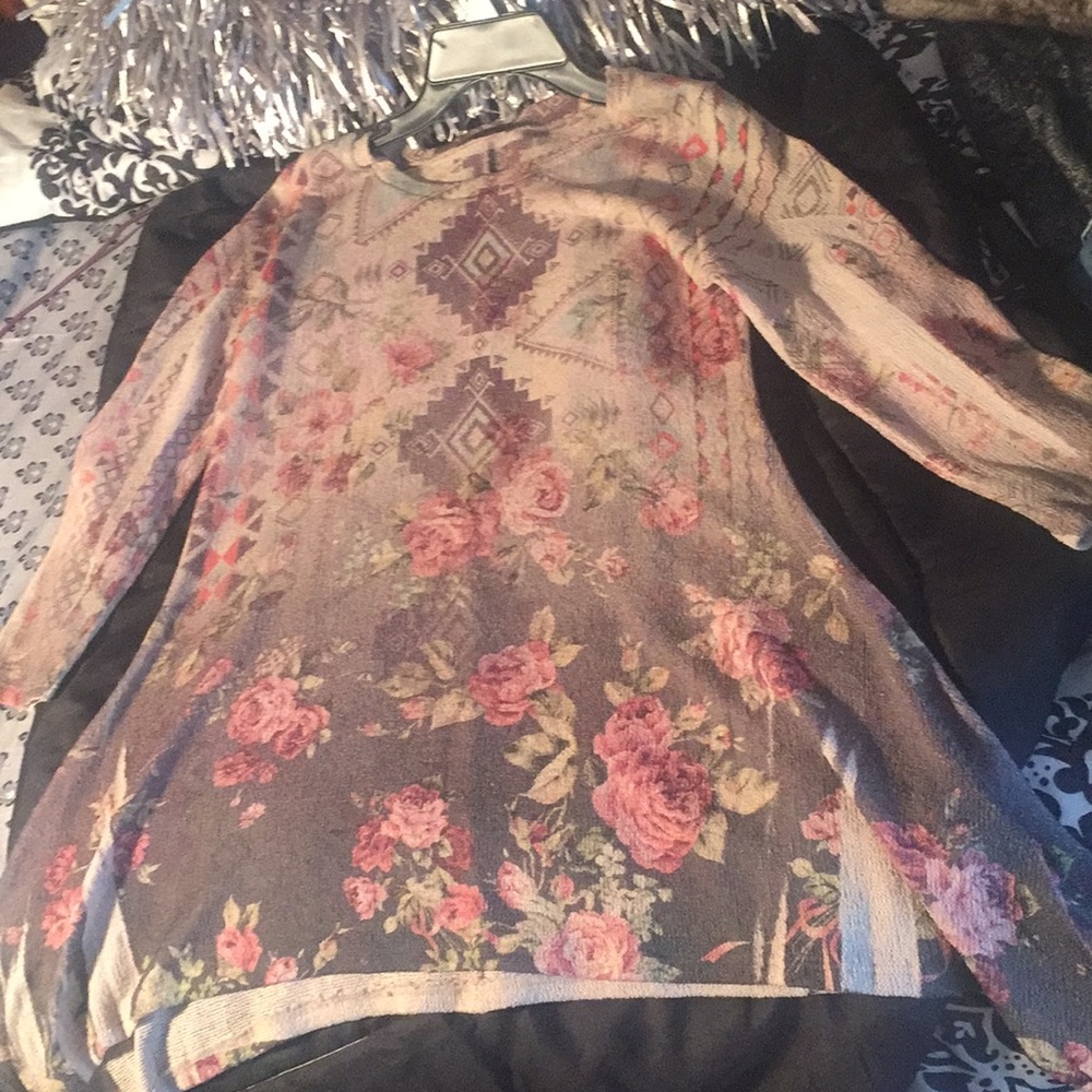 Cute dress shirt wore once it better on